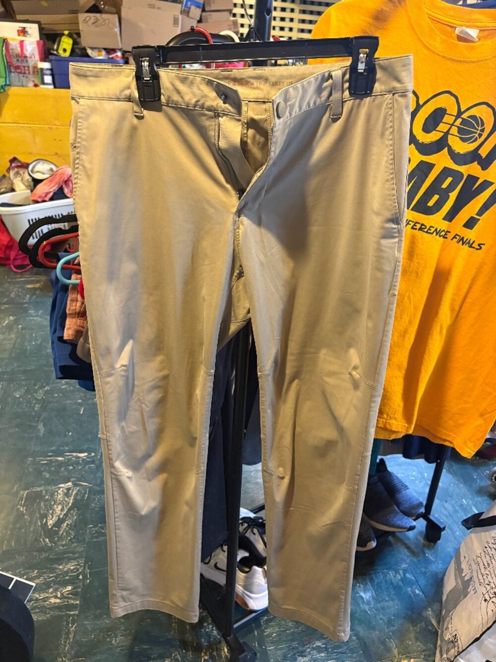 Rhone Commuter Khaki Pants 32 Waist